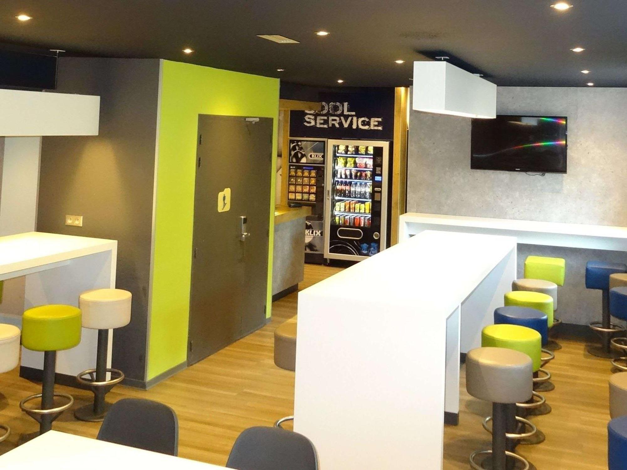 Ibis Budget Caen Centre Gare Exterior photo